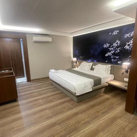 Hotel LCH Fitness Indore Exterior foto