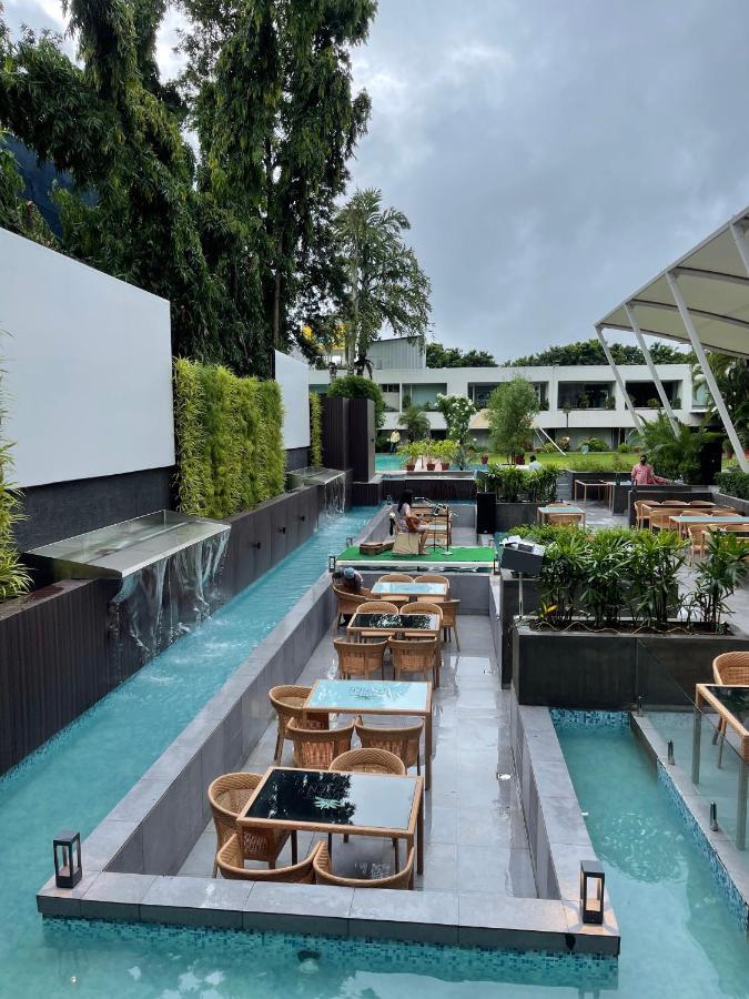 Hotel LCH Fitness Indore Exterior foto